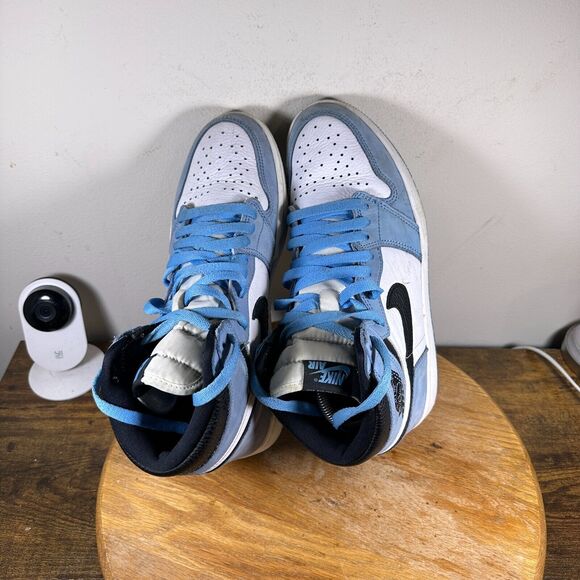Nike Air Jordan 1 High OG UNC University Blue Mens Size 9 Shoes 555088-134 - Picture 6 of 8